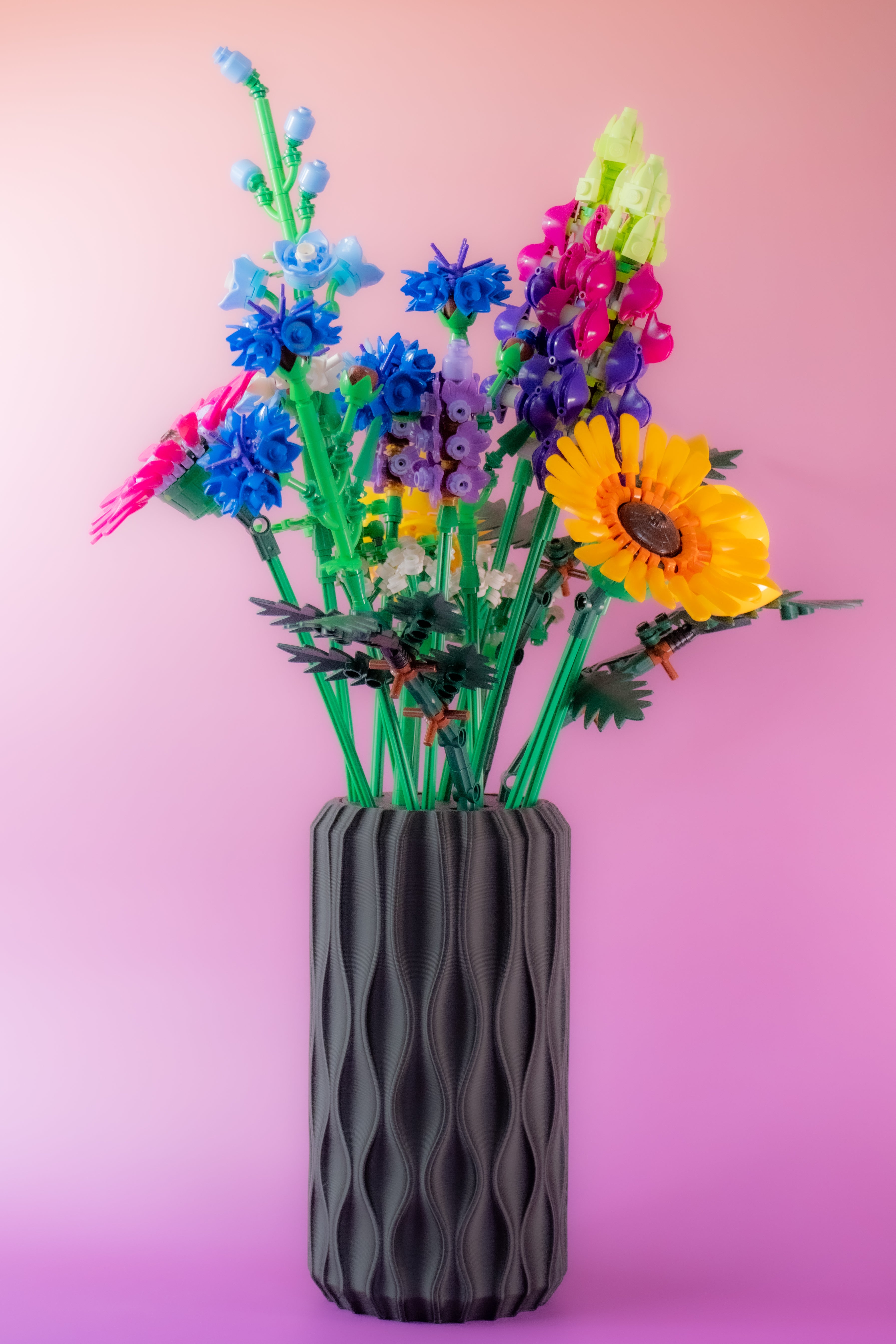 Long Future Vase - with holder for LEGO® Botanical sets – Maerc Design