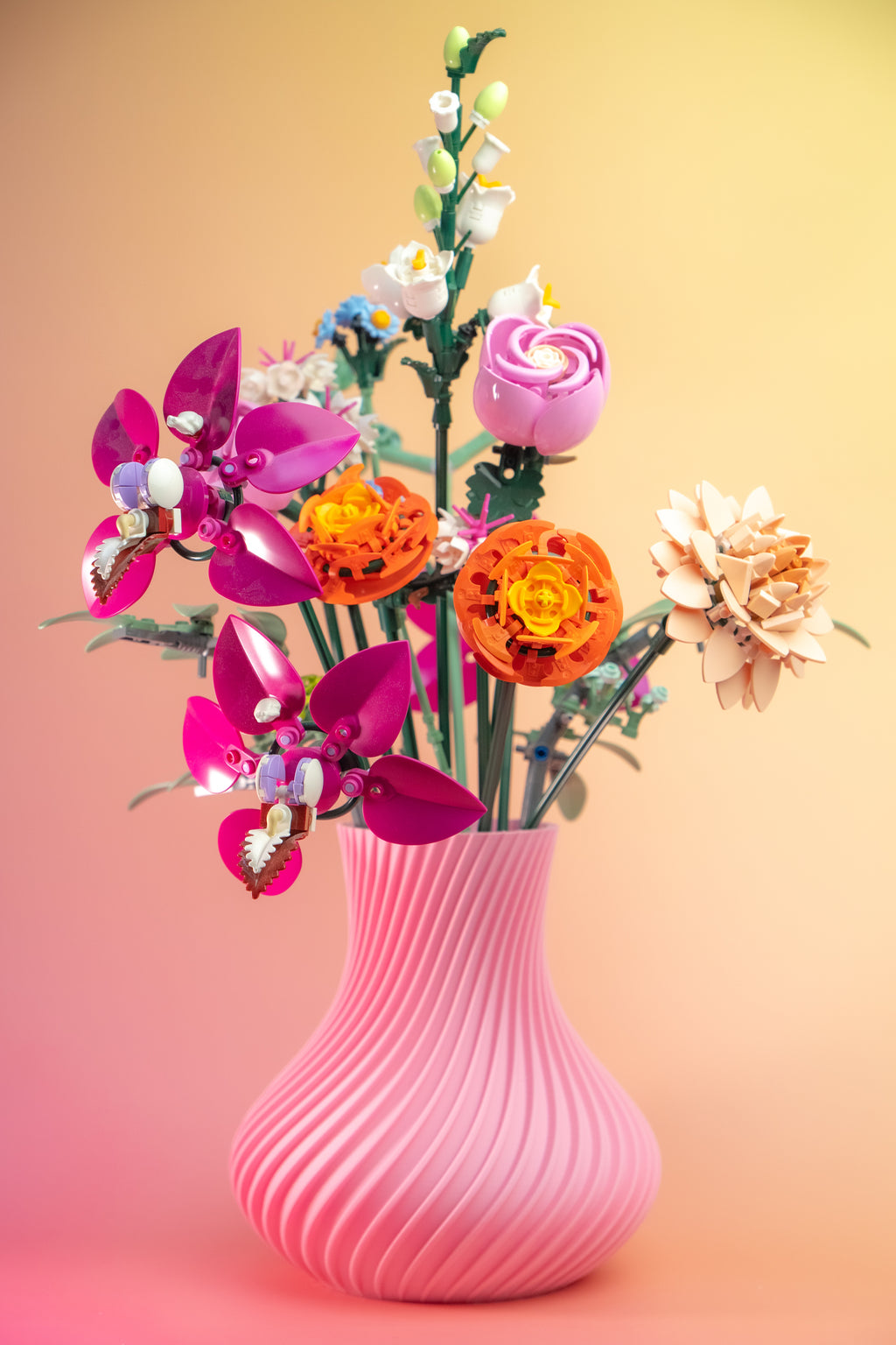 Vase with holder for LEGO® Botanical Flowers